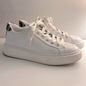 Vince Rhea Sneakers